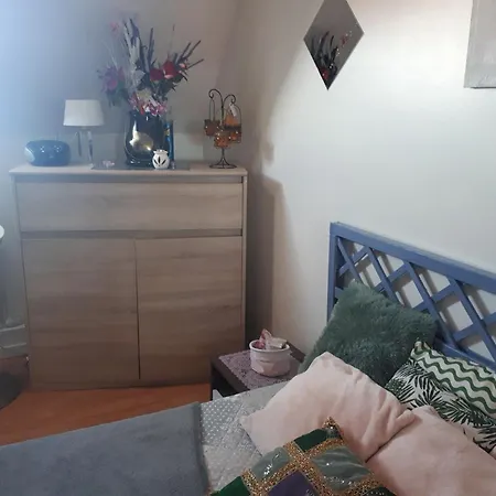 L'hote De La Chaussee De Lille 투르네